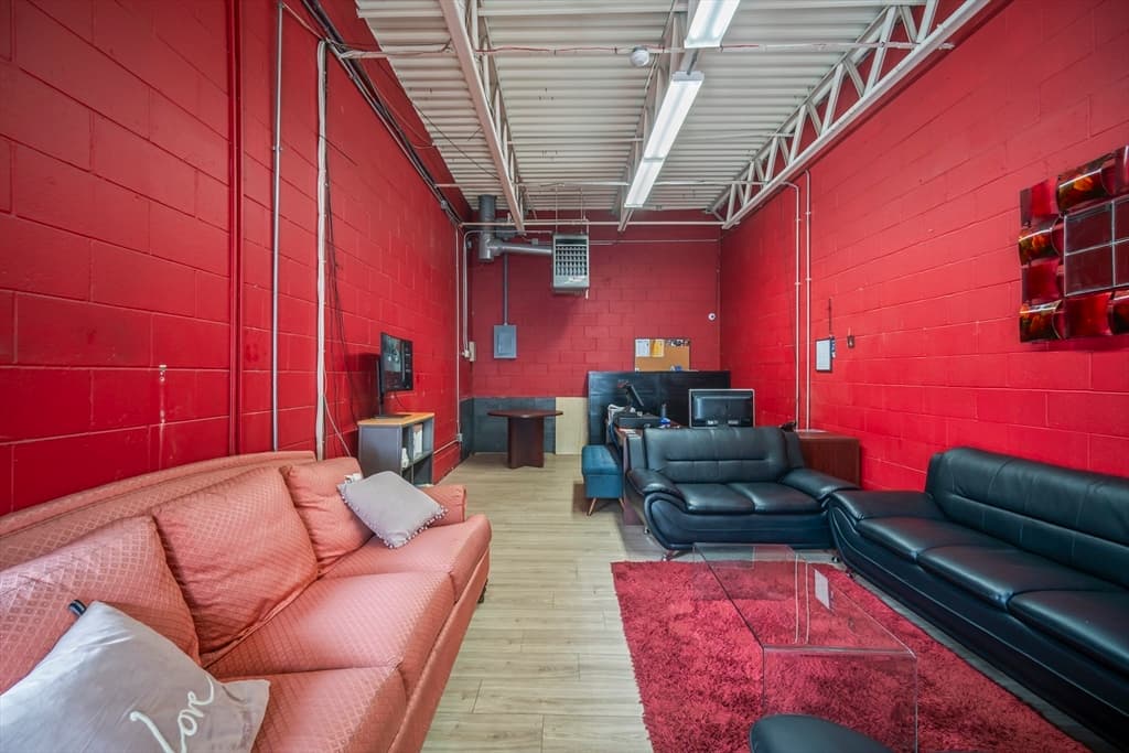 Business Opportunity at 777 Confidential St, Salem MA 01970, Salem, photo 14 of 41