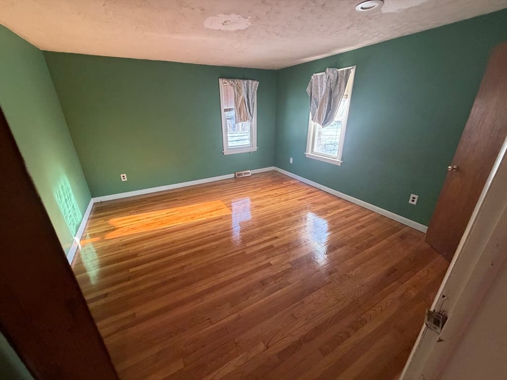 Single Family Residence at 845 Stafford St, Leicester MA 01542, photo 15 of 35