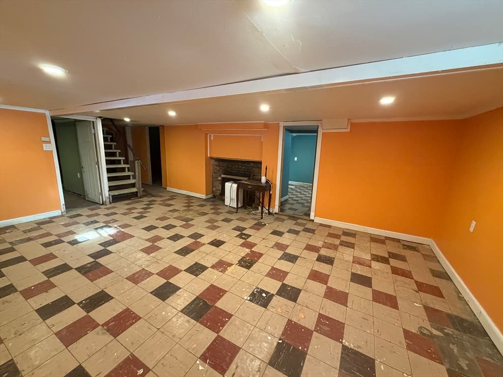 Single Family Residence at 845 Stafford St, Leicester MA 01542, photo 29 of 35