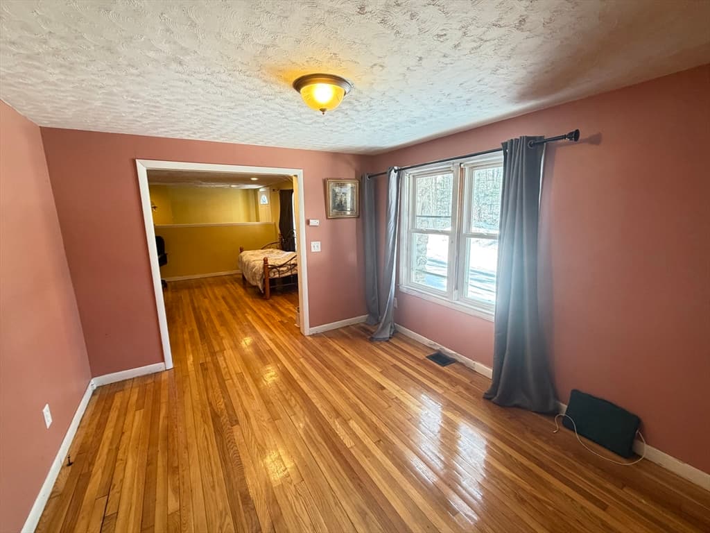 Single Family Residence at 845 Stafford St, Leicester MA 01542, photo 4 of 35