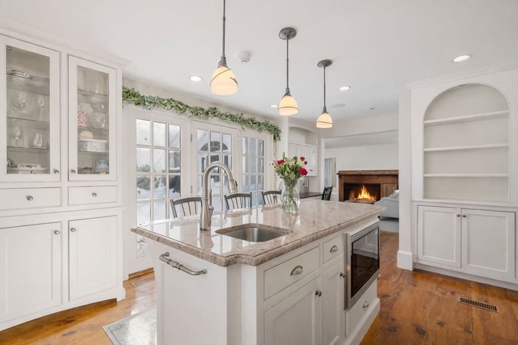 Single Family Residence at 45 School St, Manchester MA 01944, Manchester, photo 6 of 34