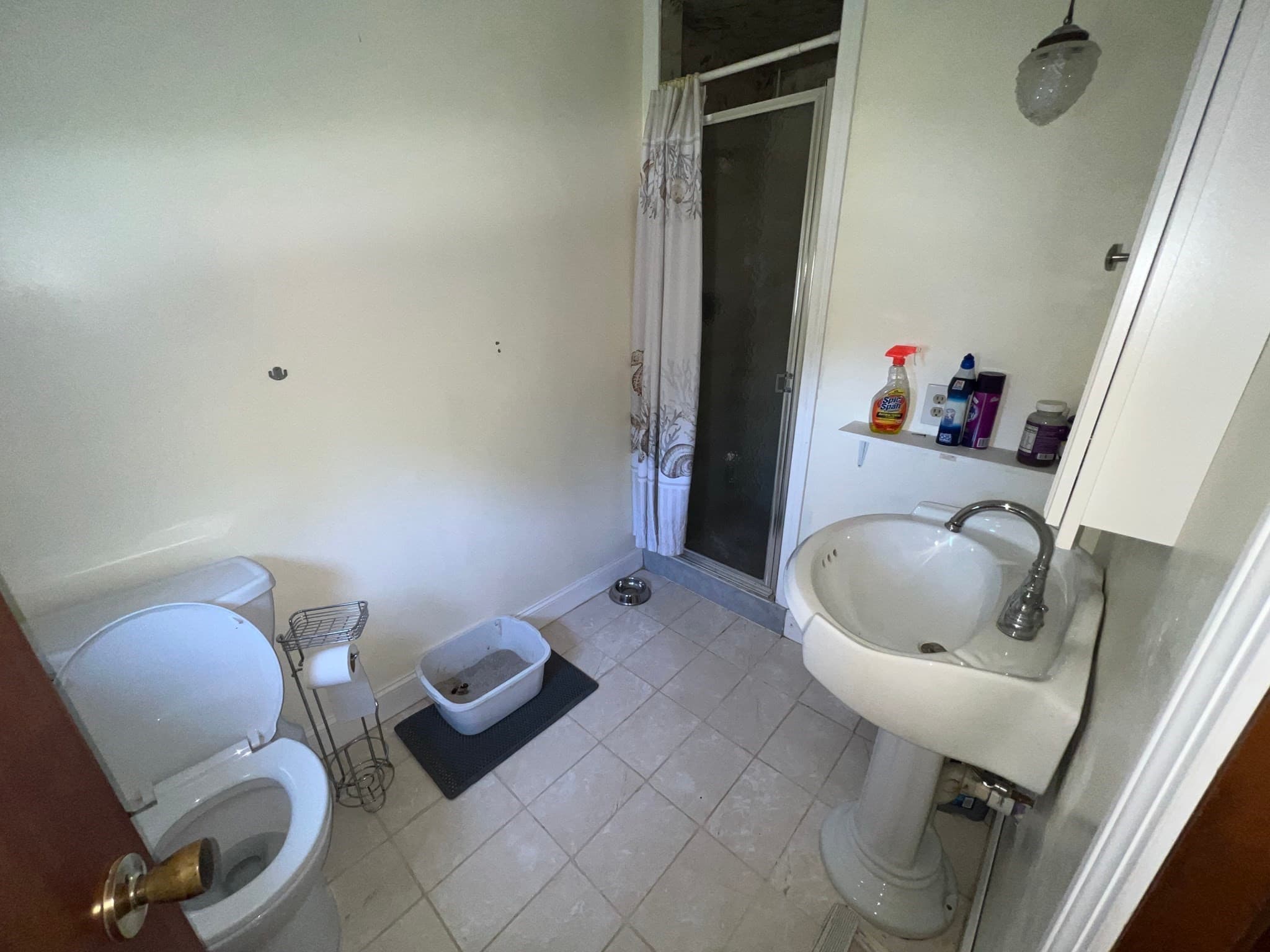 Single Family Residence at 343 Old Bedford Rd, Westport MA 02790, photo 10 of 35