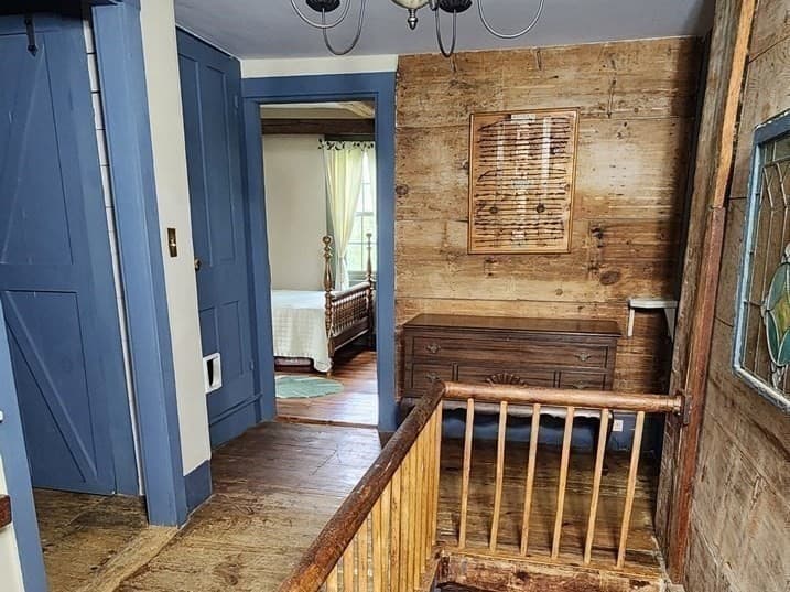 Single Family Residence at 5 Putnam Hill Rd, Sutton MA 01590, photo 18 of 42