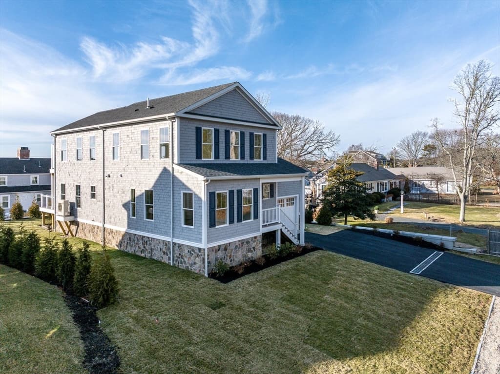 Single Family Residence at 29 Parkers Neck Rd, Yarmouth MA 02664, Yarmouth, photo 2 of 33