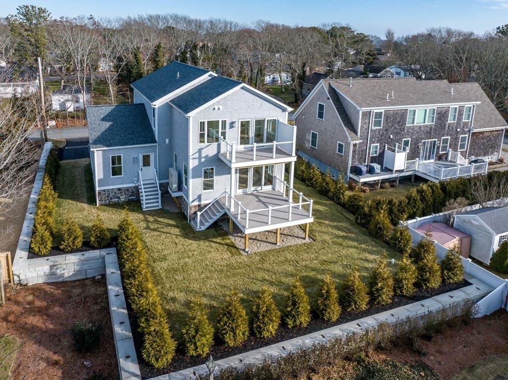 Single Family Residence at 29 Parkers Neck Rd, Yarmouth MA 02664, Yarmouth, photo 5 of 33
