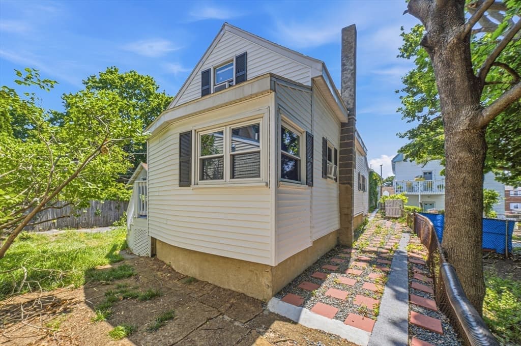 2 Chestnut Terrace, Lynn MA 01902 photo 3