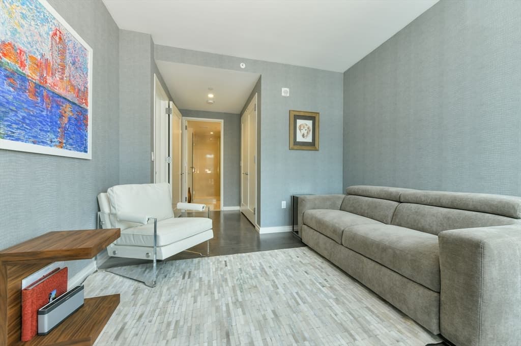 Condominium at 1 Franklin St # 1607, Boston MA 02110, photo 8 of 16