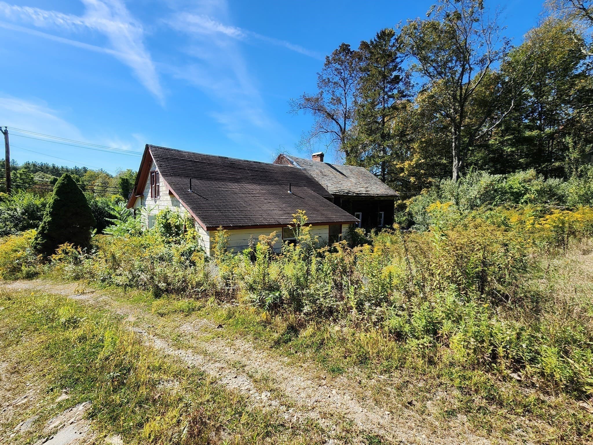 Single Family Residence at 2155 Route 2, Charlemont MA 01339, photo 8 of 22