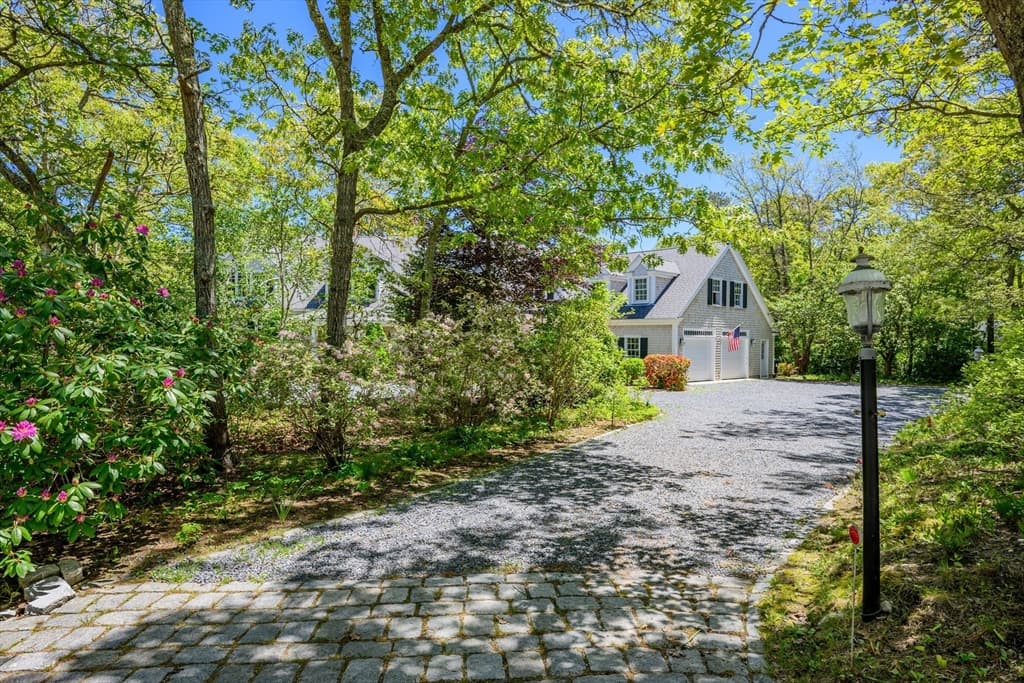 Single Family Residence at 169 Tisquantum, Chatham MA 02633, Chatham, photo 3 of 42