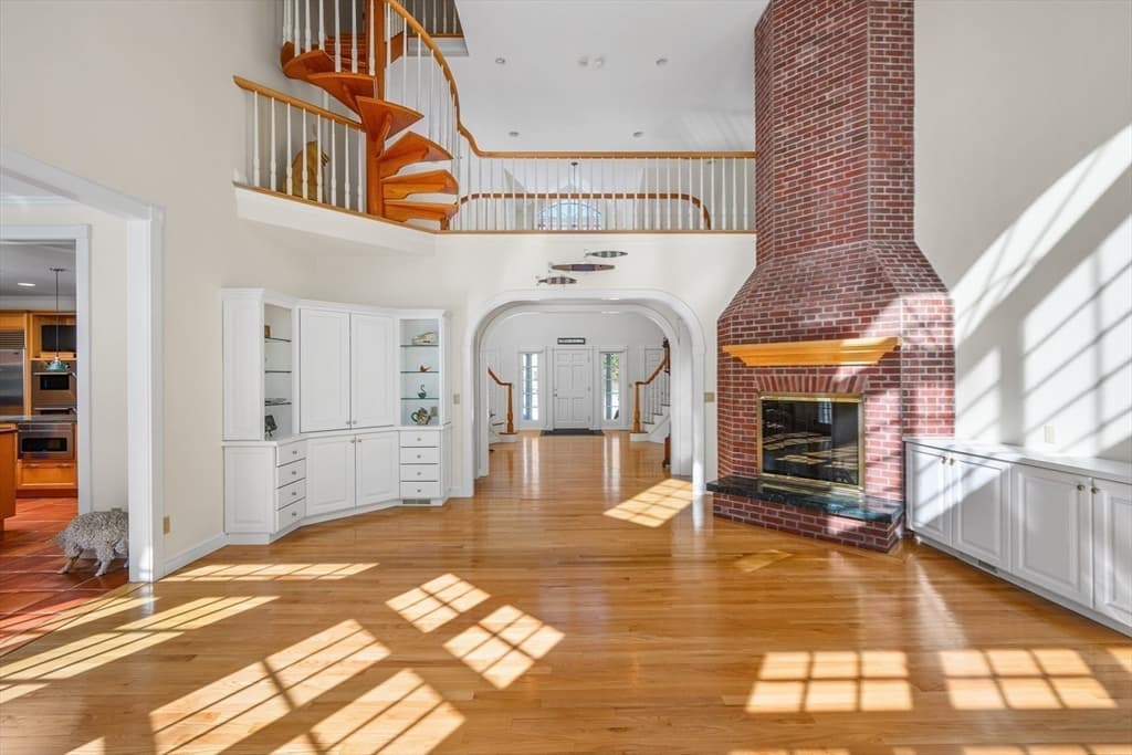 Single Family Residence at 169 Tisquantum, Chatham MA 02633, Chatham, photo 8 of 42