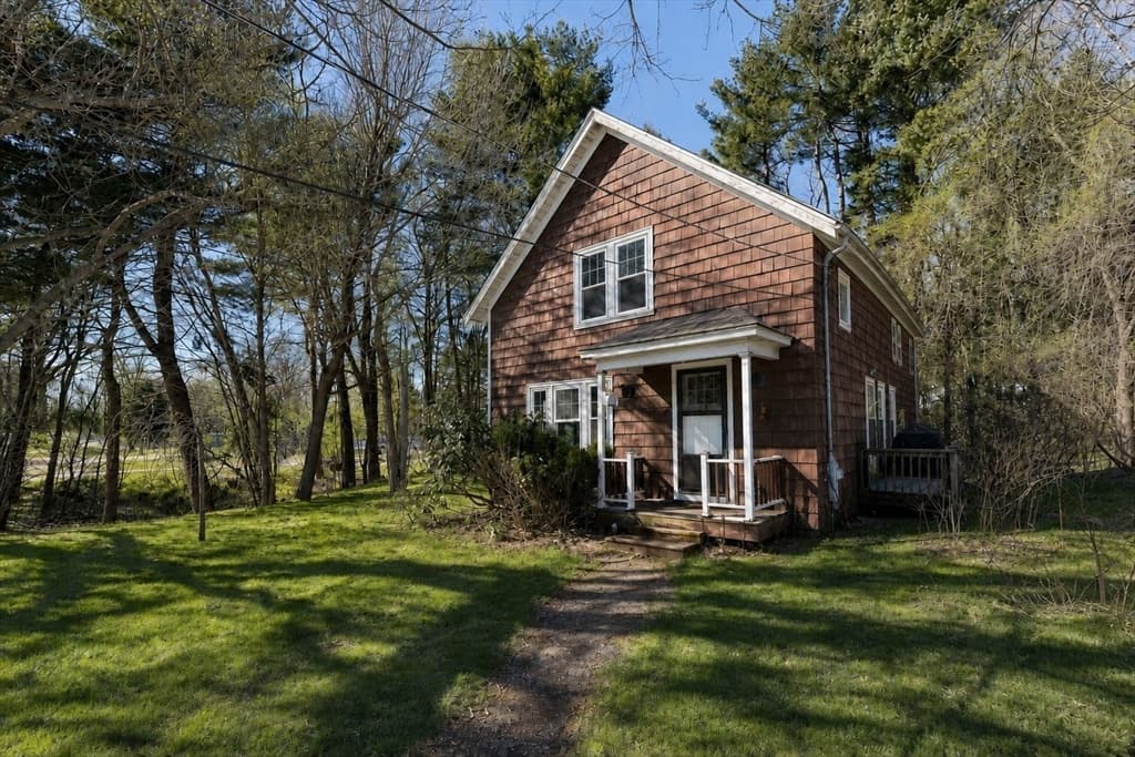 14 Leonard Ln, Holbrook MA 02343 photo 2