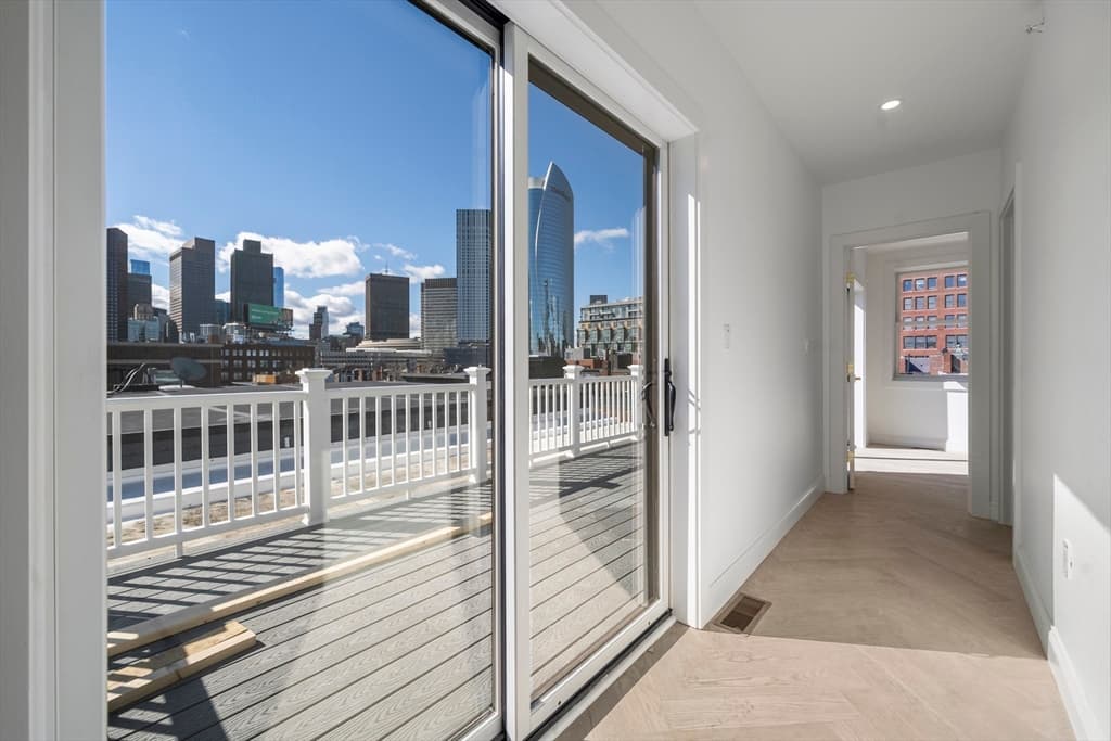 51 North Margin St, Boston MA 02113 photo 17