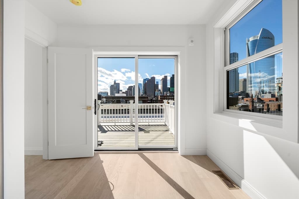 51 North Margin St, Boston MA 02113 photo 19