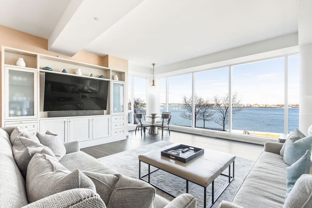 22 Liberty Drive # 2F, Boston MA 02210