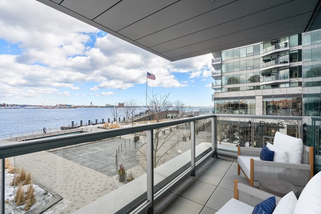 Condominium at 22 Liberty Drive # 2F, Boston MA 02210, photo 8 of 28