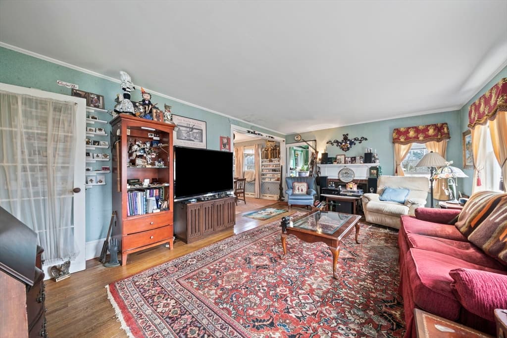 Single Family Residence at 14 Russell Ave, Plymouth MA 02360, Plymouth, photo 8 of 19