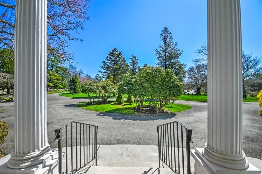 824 Tucker Rd, Dartmouth MA 02747 photo 7