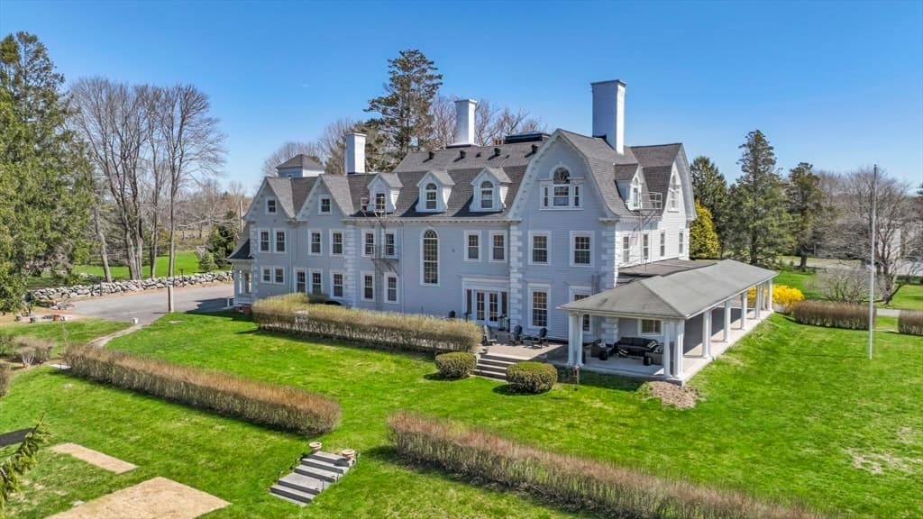 824 Tucker Rd, Dartmouth MA 02747 photo 3