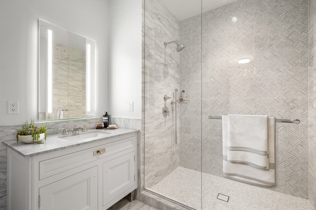 Condominium at 240 Devonshire Street, Boston MA 02110, Boston, photo 13 of 38