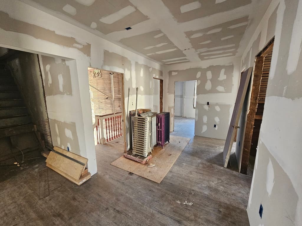 Single Family Residence at 15 Buel St, Pittsfield MA 01201, Pittsfield, photo 3 of 31