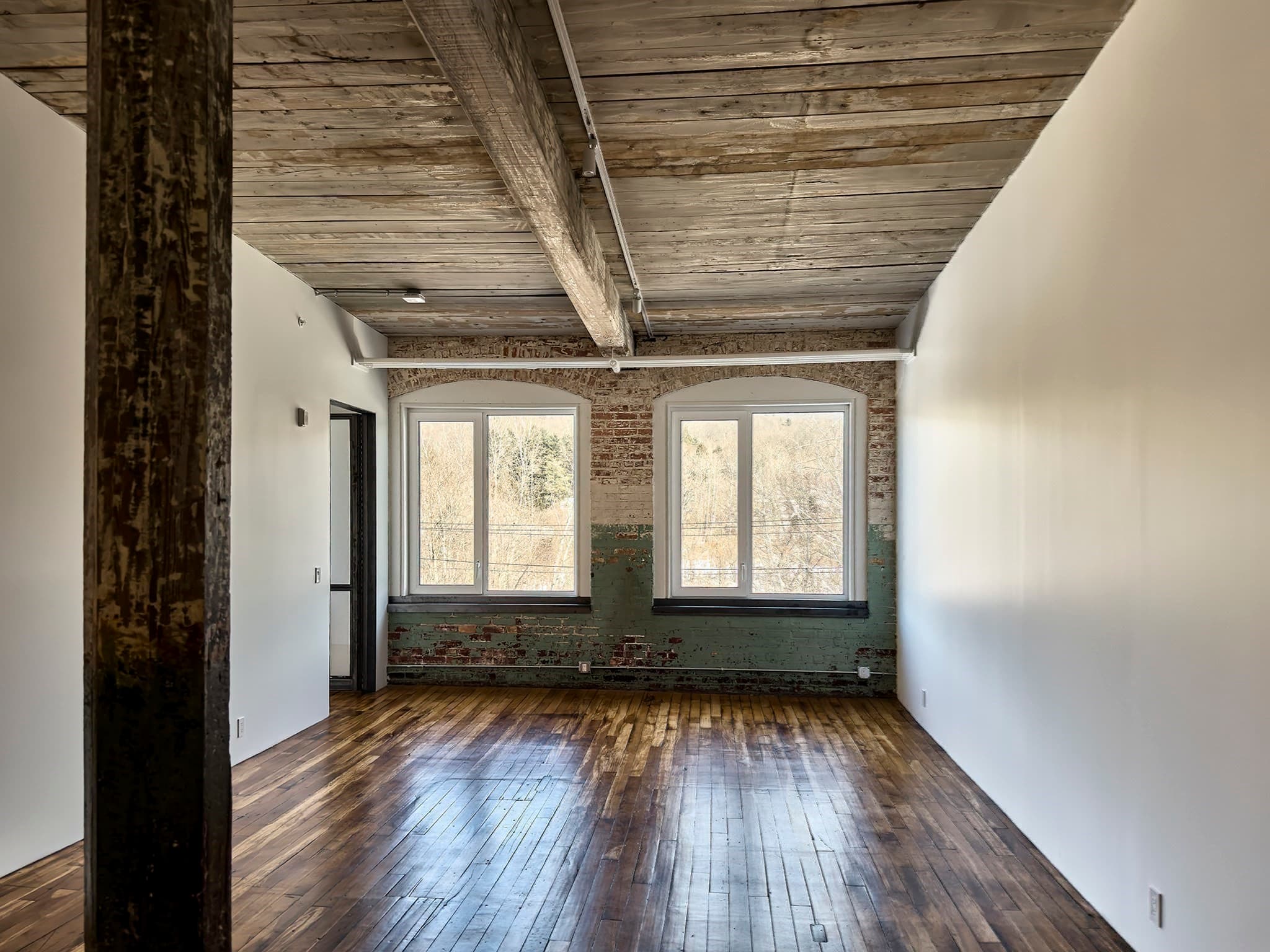 Condominium at 520 State Rd # 309, North Adams MA 01247, photo 9 of 38