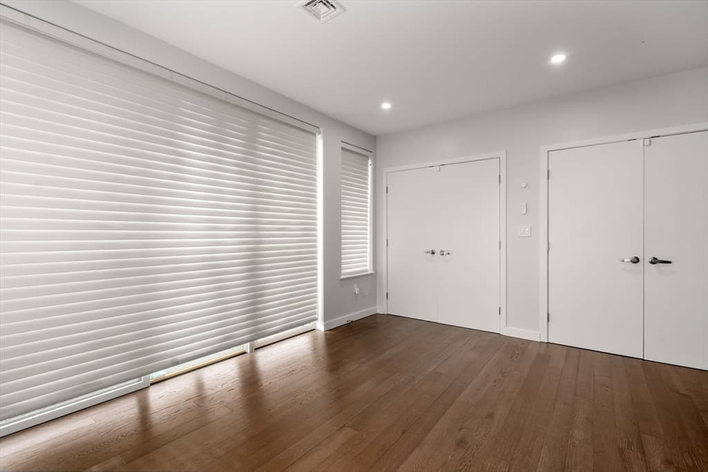 Condominium at 68 Los Angeles, Newton MA 02458, photo 17 of 27