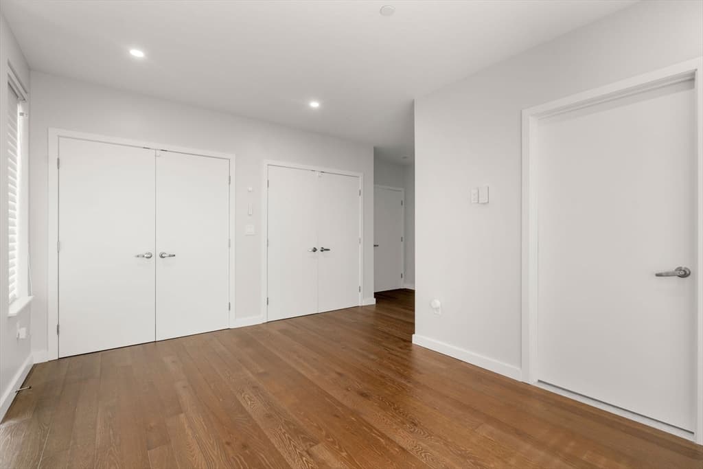 Condominium at 68 Los Angeles, Newton MA 02458, photo 16 of 27