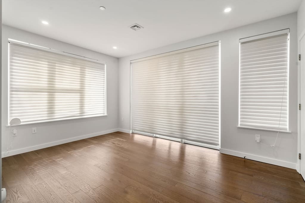 Condominium at 68 Los Angeles, Newton MA 02458, photo 15 of 27