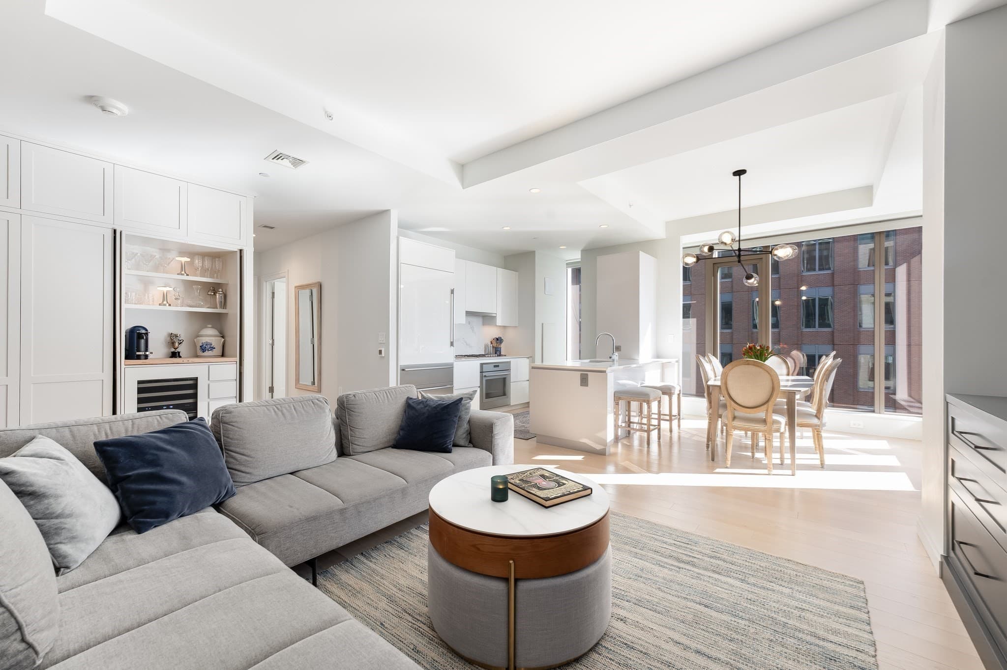 Condominium at 135 Seaport Blvd # 1806, Boston MA 02210, photo 6 of 39