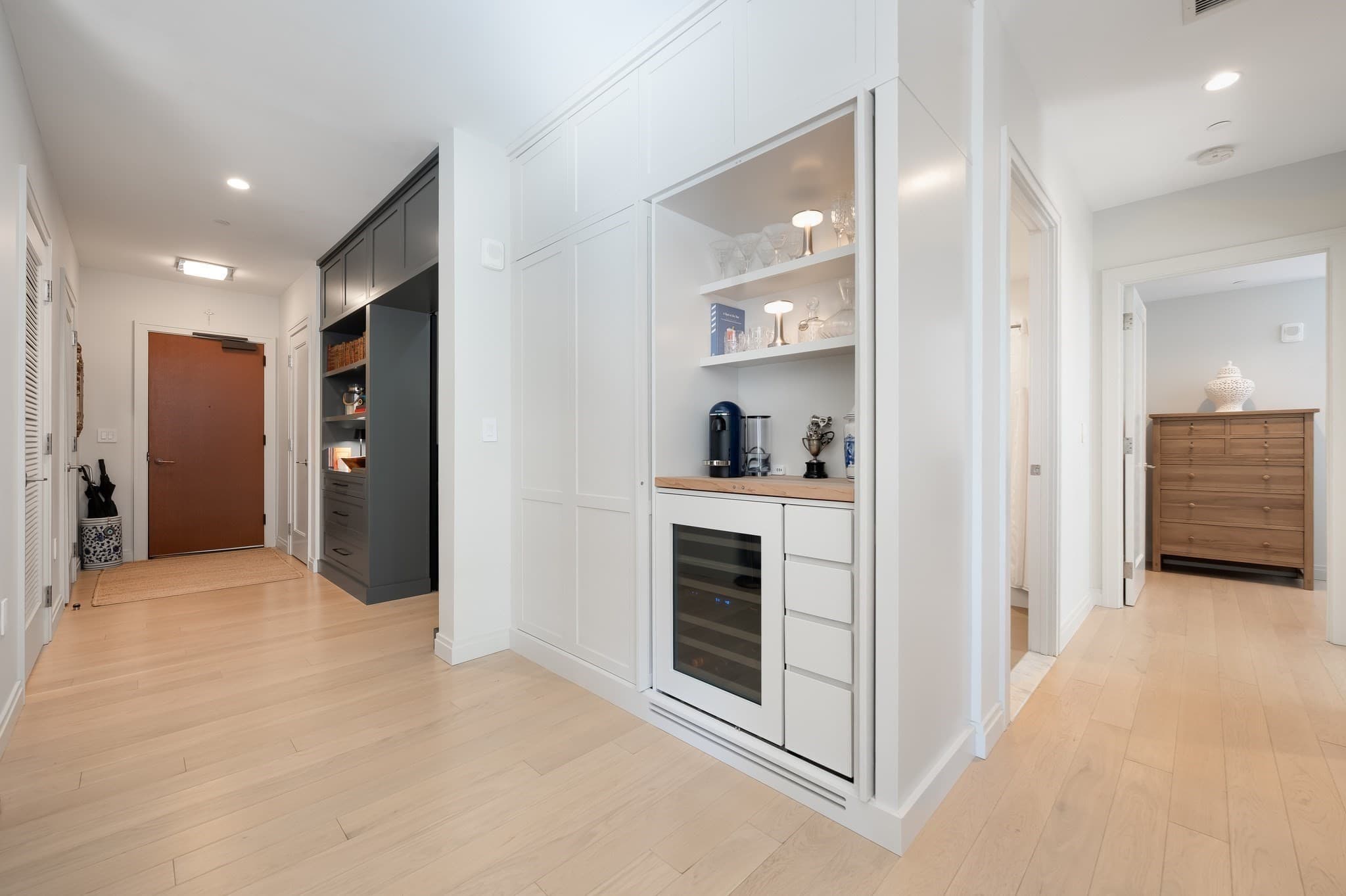 Condominium at 135 Seaport Blvd # 1806, Boston MA 02210, photo 7 of 39
