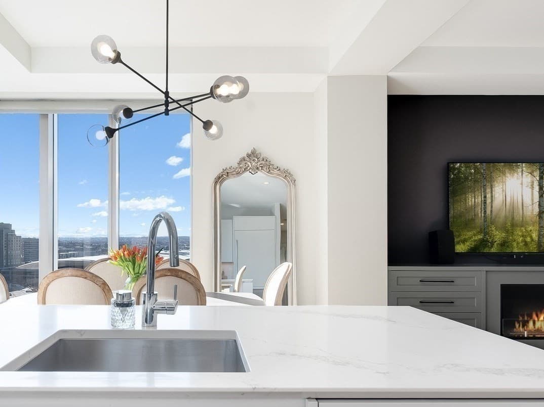 Condominium at 135 Seaport Blvd # 1806, Boston MA 02210, photo 3 of 39