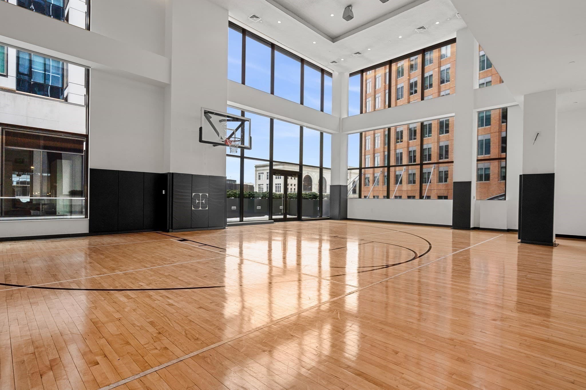 Condominium at 135 Seaport Blvd # 1806, Boston MA 02210, photo 24 of 39