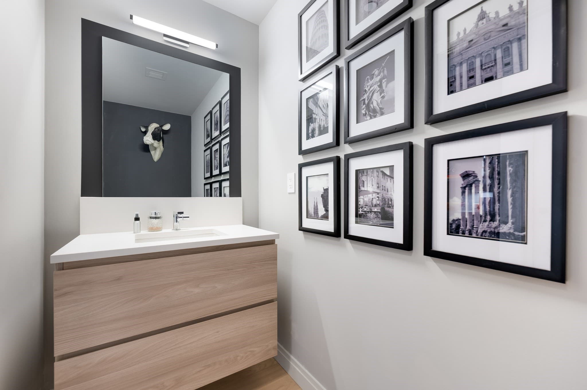 Condominium at 135 Seaport Blvd # 1806, Boston MA 02210, photo 15 of 39