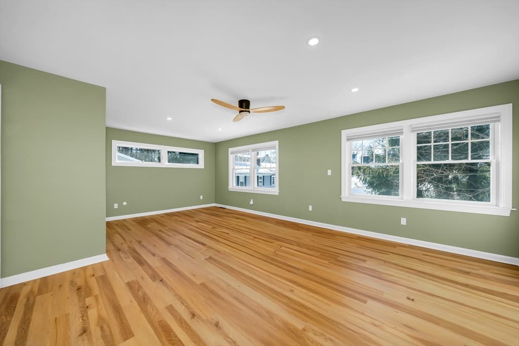 Condominium at 6 Smith Ln # 6, Manchester MA 01944, Manchester, photo 22 of 32