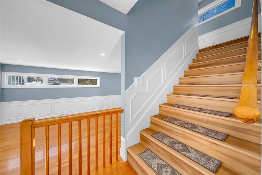 Condominium at 6 Smith Ln # 6, Manchester MA 01944, Manchester, photo 30 of 32