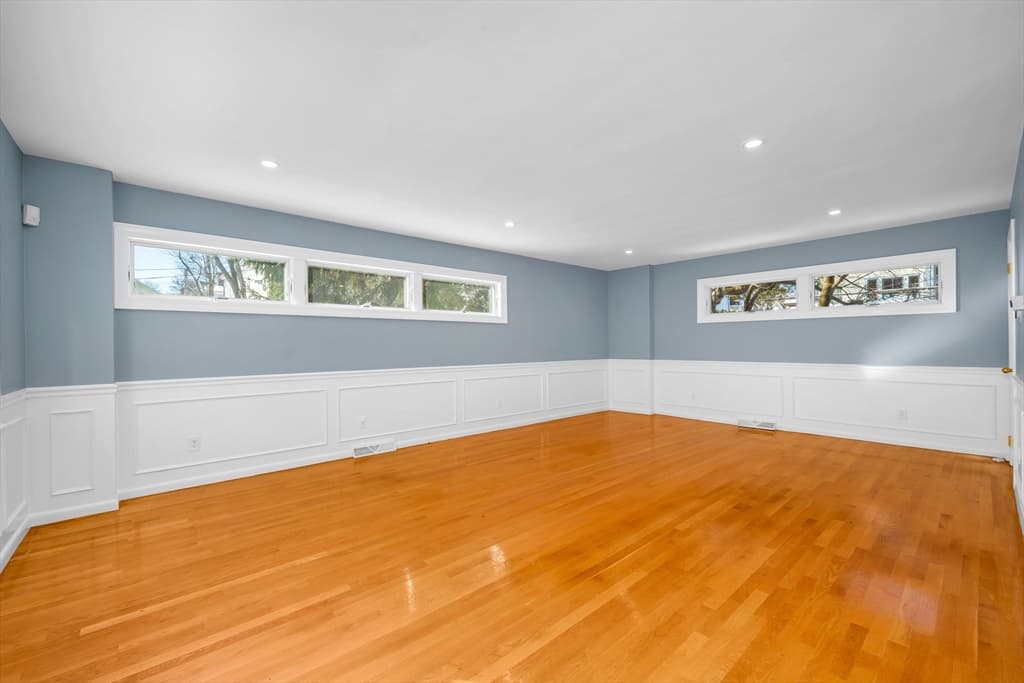 Condominium at 6 Smith Ln # 6, Manchester MA 01944, Manchester, photo 15 of 32
