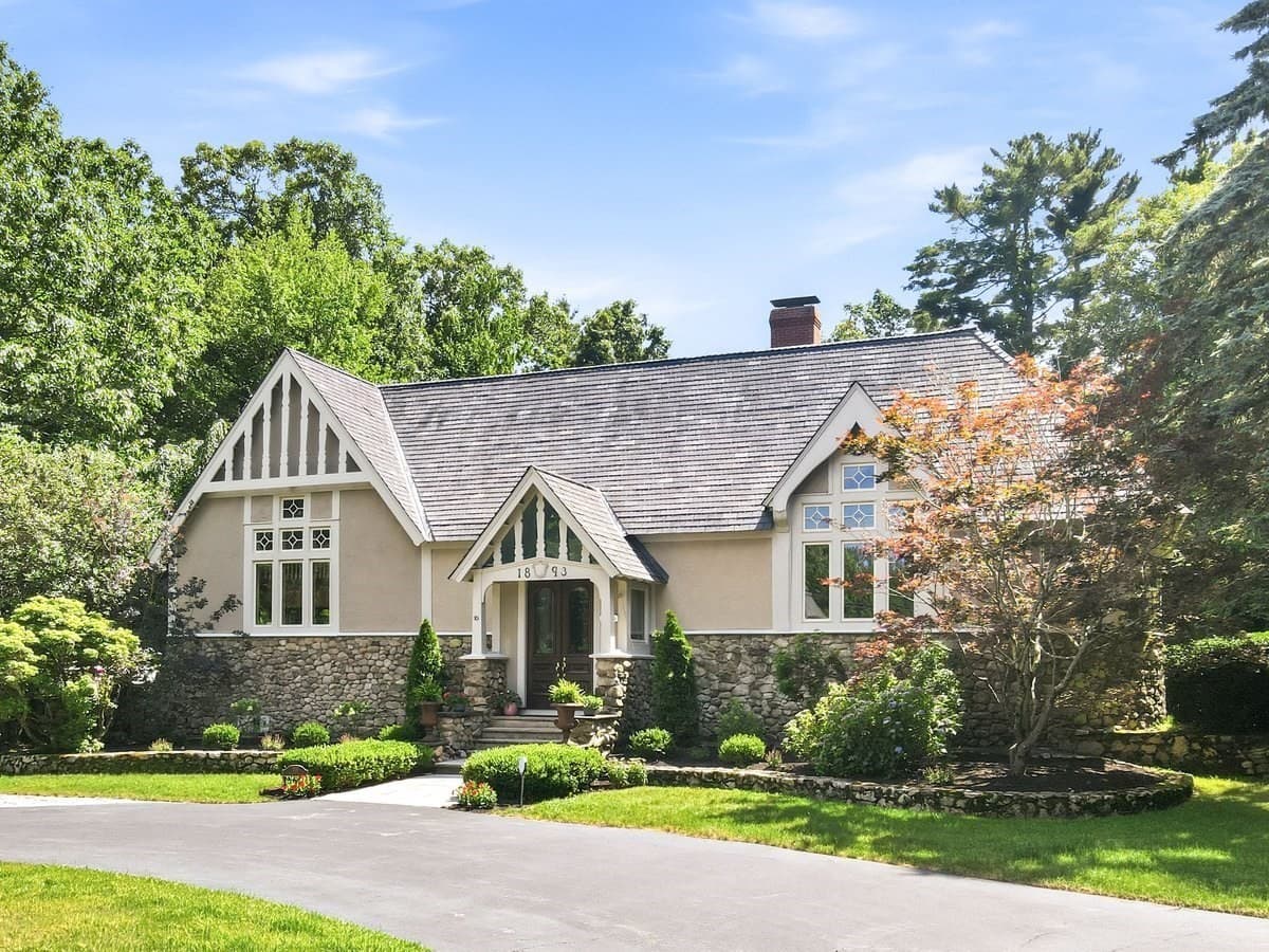 Single Family Residence at 701 Country Way, Scituate MA 02066, photo 2 of 30