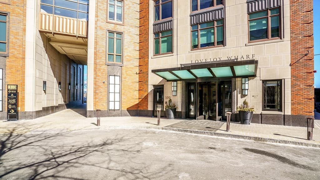 Condominium at 100 Lovejoy Wharf # H, Boston MA 02114, photo 22 of 27