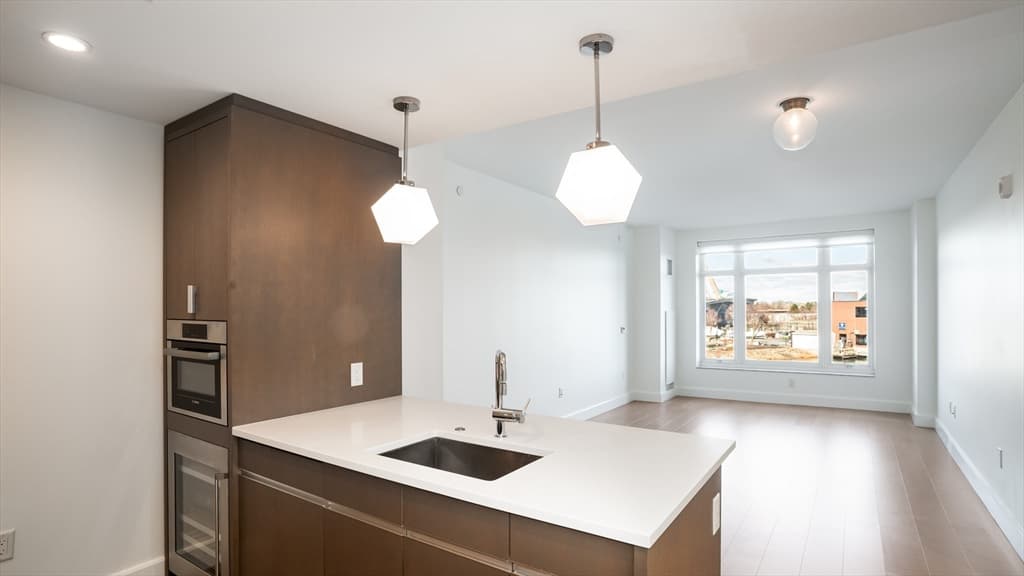 Condominium at 100 Lovejoy Wharf # H, Boston MA 02114, photo 3 of 27