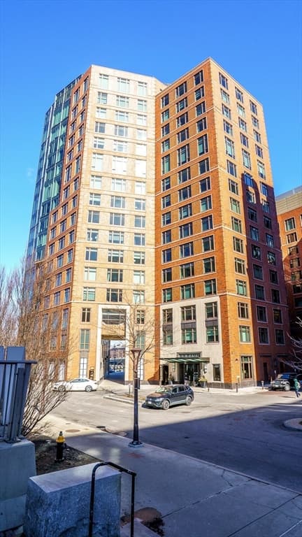 100 Lovejoy Wharf # H, Boston MA 02114