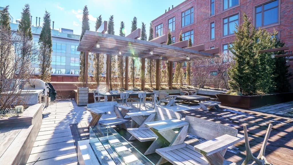 Condominium at 100 Lovejoy Wharf # H, Boston MA 02114, photo 20 of 27