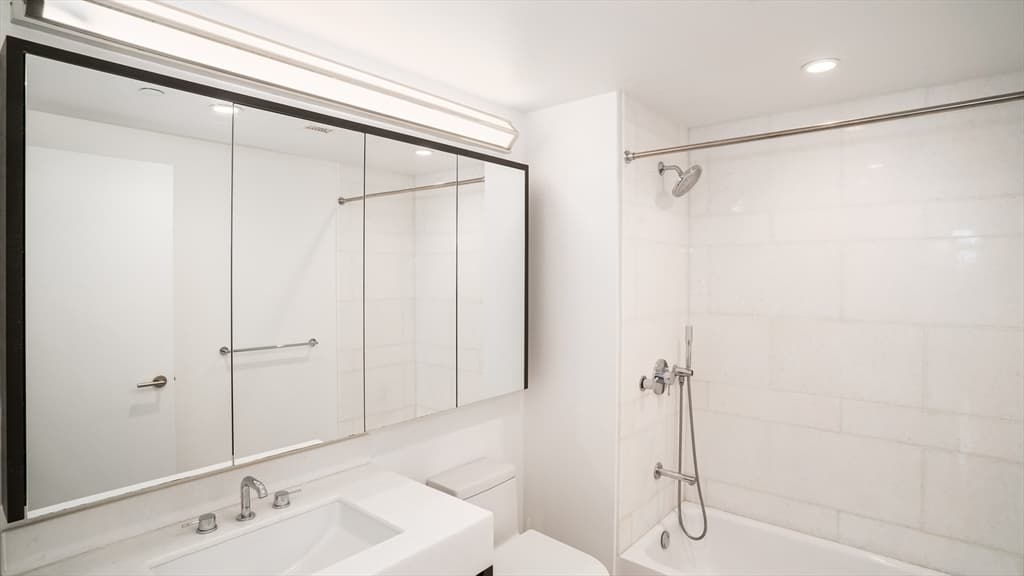 Condominium at 100 Lovejoy Wharf # H, Boston MA 02114, photo 11 of 27