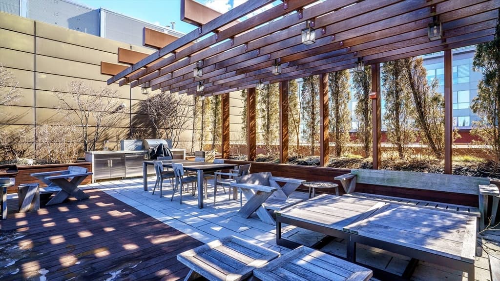 Condominium at 100 Lovejoy Wharf # H, Boston MA 02114, photo 21 of 27