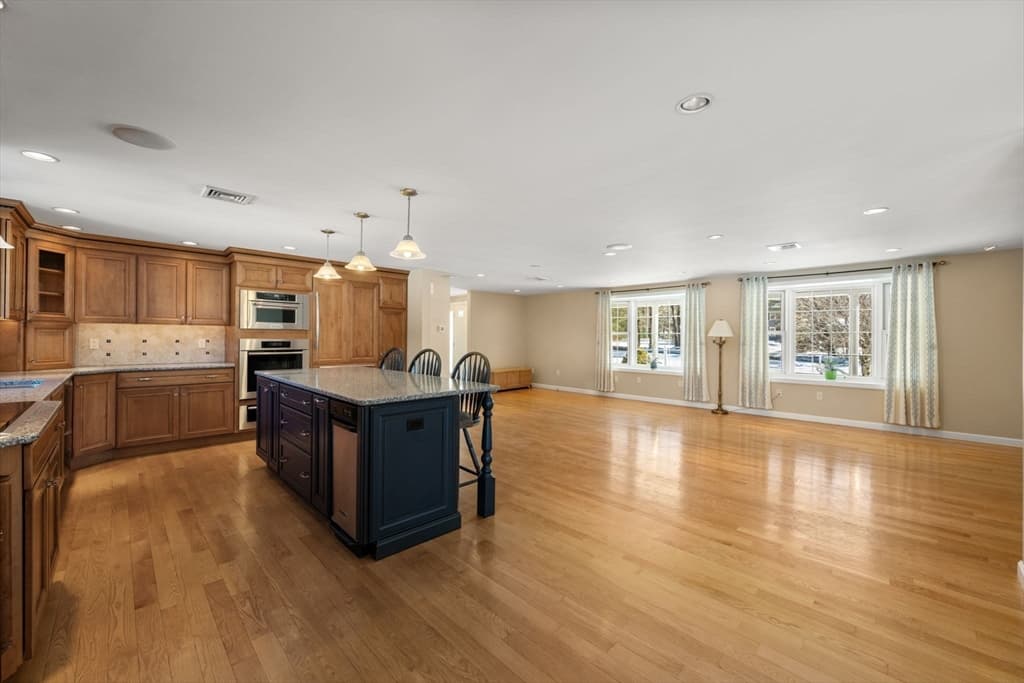 Single Family Residence at 361B County Road, Hanson MA 02341, photo 4 of 17