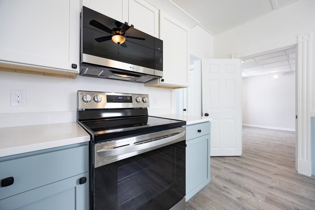 Single Family Residence at 92 Alexander St, Framingham MA 01702, photo 7 of 42