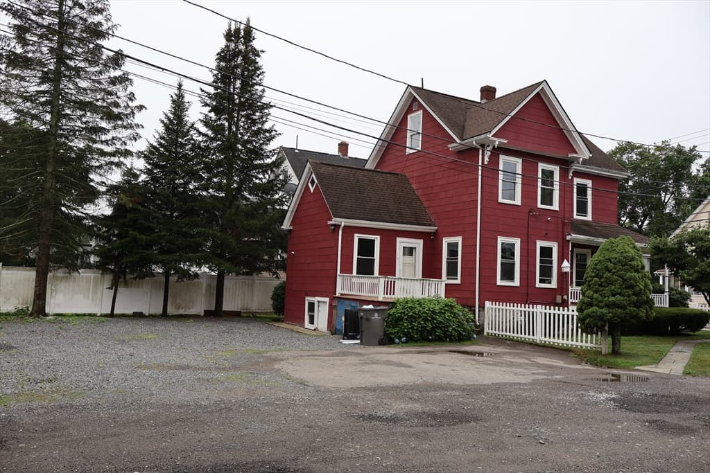 Single Family Residence at 92 Alexander St, Framingham MA 01702, photo 3 of 42