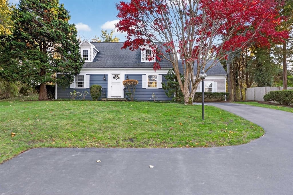 79 Bayberry Ln, Barnstable MA 02630 photo 2