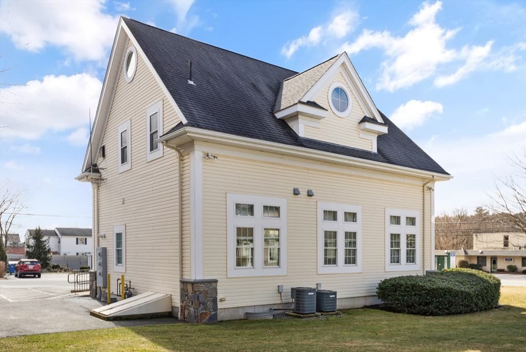Commercial Sale at 4 Broad St, Plainville MA 02762, photo 3 of 19