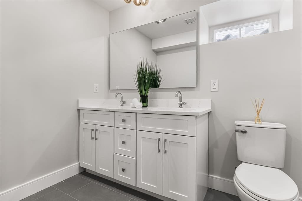 Condominium at 122 Woodruff Ave # 122, Medford MA 02155, photo 27 of 30