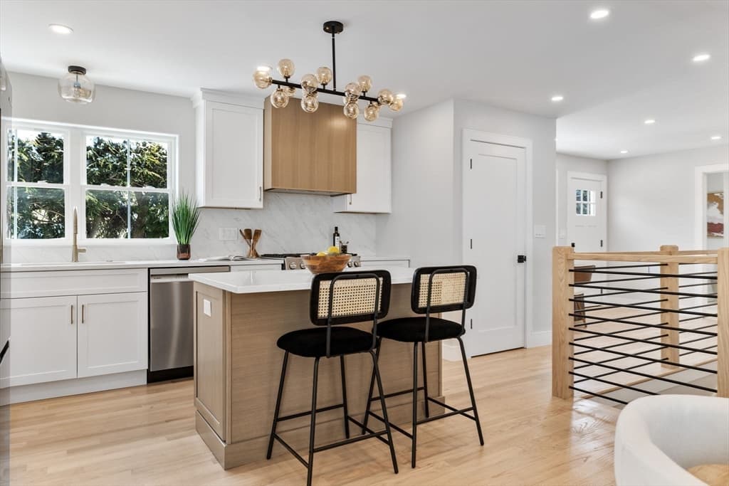 Condominium at 122 Woodruff Ave # 122, Medford MA 02155, photo 2 of 30